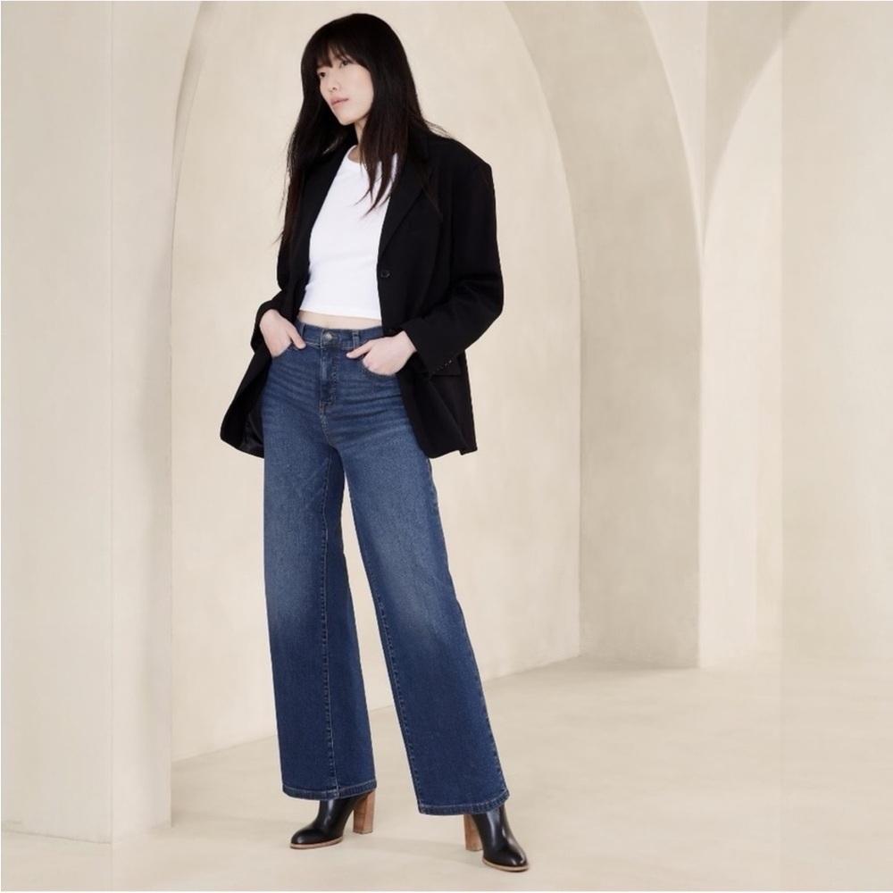 Banana Republic High Rise Wide Leg Jean NWT 30/10 Long